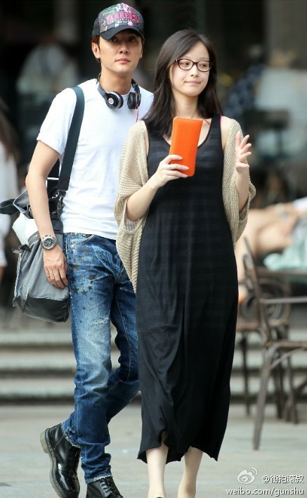 倪妮馮紹峰海量親密照 網友：貌合神離