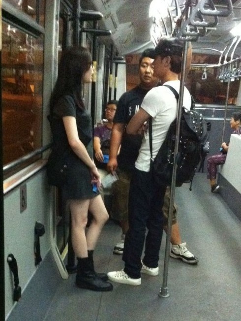 倪妮馮紹峰海量親密照 網友：貌合神離