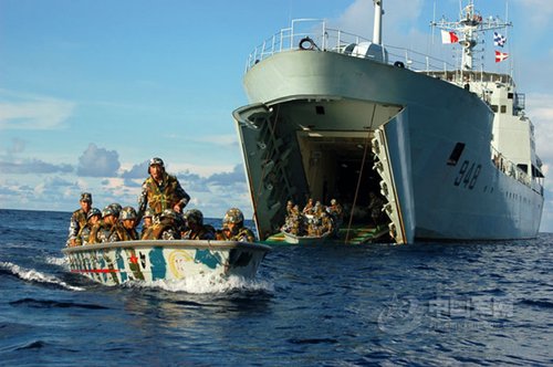 我國在黃海演練戰時海上兵力投送及武器輸送