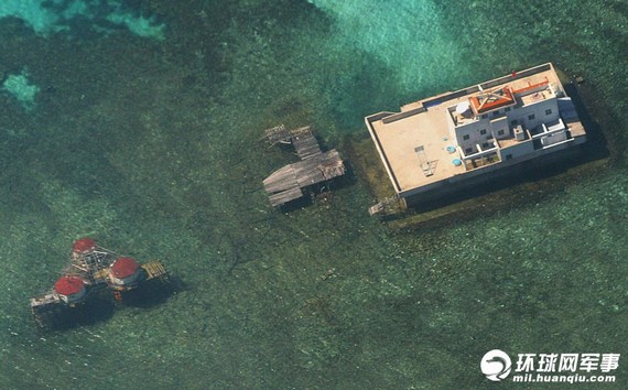 2003年11月份，菲律賓空軍拍攝的我南沙美濟(jì)礁建筑