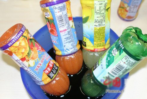 可口可樂美汁源瓶蓋存衛生隱患