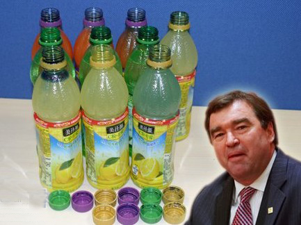 可口可樂美汁源瓶蓋存衛生隱患