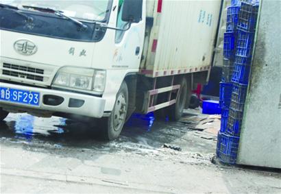 餐具消毒黑作坊竟是衛生A級單位 腐臭污水橫流