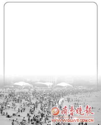 青島浴場開放首日迎客8萬 水溫19℃不宜下海 青島浴場開放首日迎客8萬 水溫19℃不宜下海