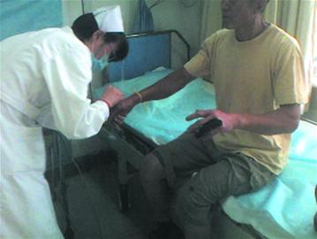 天悶熱蛇出沒 1米青蛇咬傷茶農被其妻一鋤頭砍死