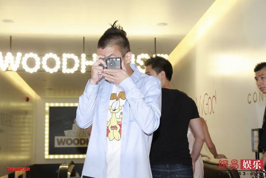 陳冠希否認搭上混血女模 從沒想過跟湯唯在一起