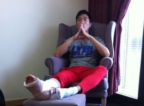 劉翔跟腱手術(shù)成功2天后回國(guó) 極可能參加2016奧運(yùn)會(huì)