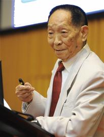 袁隆平揭秘超級稻：絕對不含轉基因