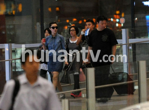 范冰冰“工裝”離京不見新男友