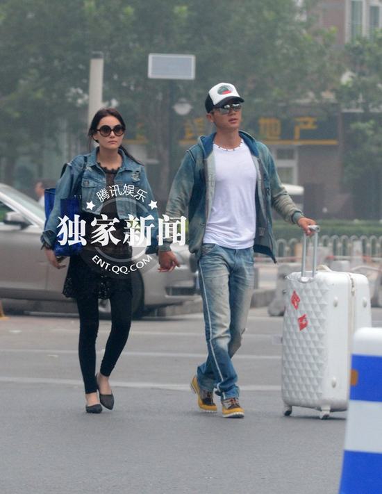 張馨予被曝曾離異 攜李晨高調牽手回家