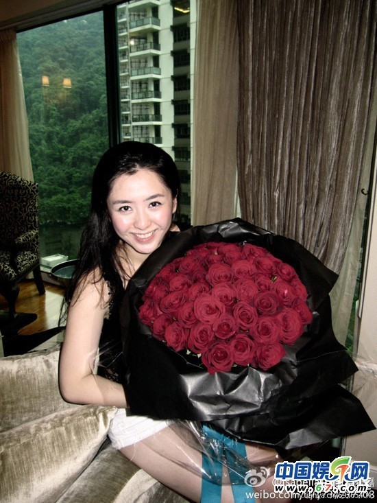 湯鎮業19歲女兒私照驚艷 似黎姿佟麗婭合體