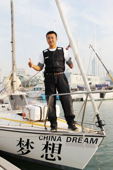 青島獨臂哥揚帆環游中國海