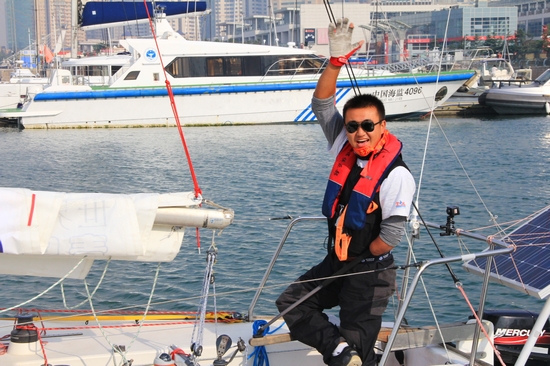 青島獨(dú)臂哥揚(yáng)帆環(huán)游中國海