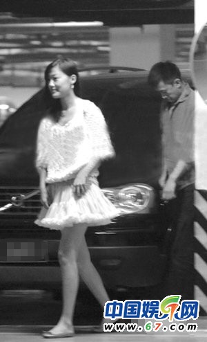 王學兵新歡張芊芊曝光 揭昔日和范冰冰親密照