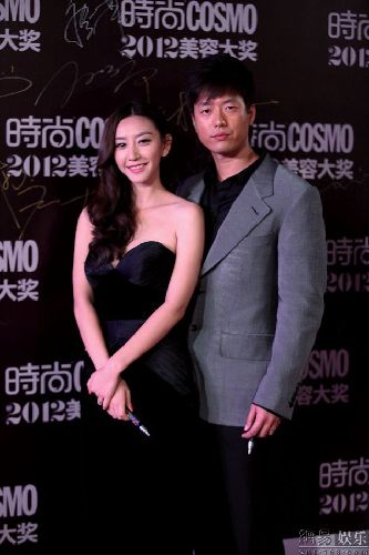 凌瀟肅唐一菲公開亮相。