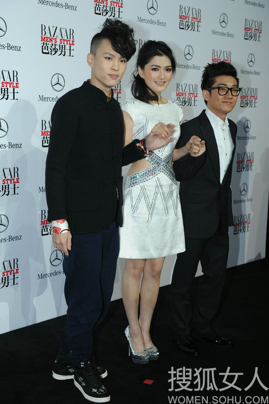 眾星助陣芭莎頒獎禮 內地女星透視裝走紅毯搶鏡