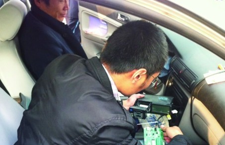 豪華出租車計價程序存漏洞 的哥鉆空子 豪華出租車計價程序存漏洞 的哥鉆空子