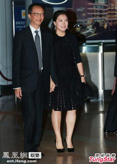 圖揭伏明霞12年名媛豪門奢華內幕：有菲傭 仍下廚