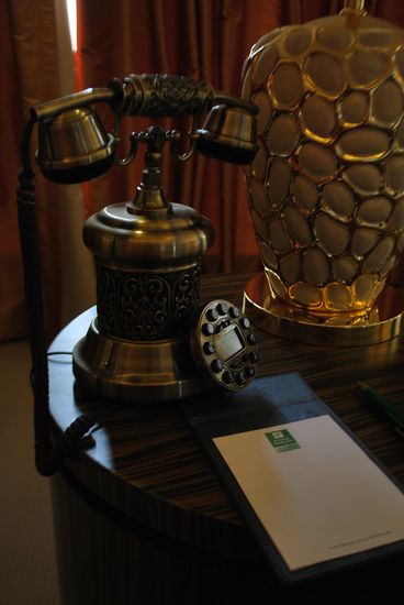 揭秘城陽酒店奢華CEO套房 每晚房價七千