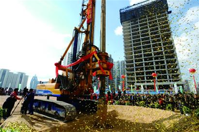 我市開始進入地鐵建設的高潮期 3號、2號線都已開工建設 1號、4號、6號線也將陸續開工 我市開始進入地鐵建設的高潮期 3號、2號線都已開工建設 1號、4號、6號線也將陸續開工