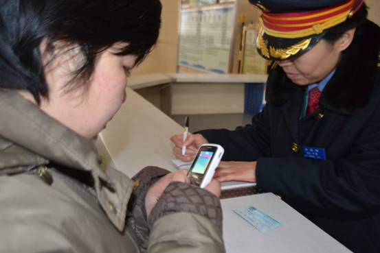 青島火車(chē)站首推旅客抱怨中心