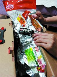 今年年貨禮盒走親民路 價格實惠銷量減三成 今年年貨禮盒走親民路 價格實惠銷量減三成