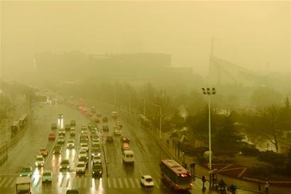 霾在這春天里:高速封閉蔬菜漲價(jià) 凈化器熱銷 霾在這春天里:高速封閉蔬菜漲價(jià) 凈化器熱銷