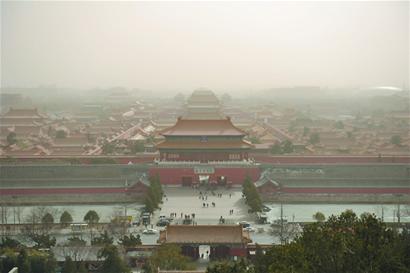 青島跳出霾伏又墜風塵 7級北風吹來新疆沙塵 青島跳出霾伏又墜風塵 7級北風吹來新疆沙塵