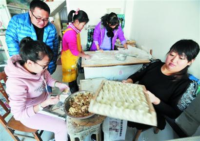 45.2萬名志愿者托起愛心青島 45.2萬名志愿者托起愛心青島