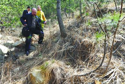 嶗山風景區封野路禁火源 嶗山風景區封野路禁火源