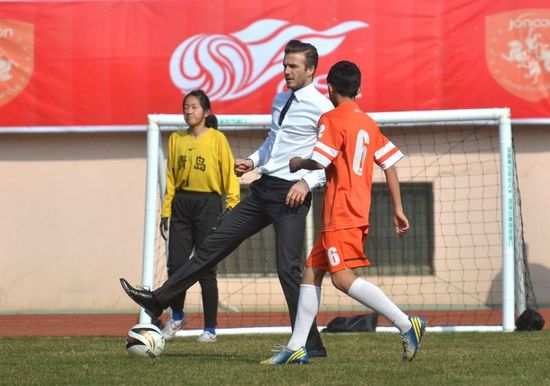 本網直擊小貝青島行:迷人笑容醉島城 本網直擊小貝青島行:迷人笑容醉島城