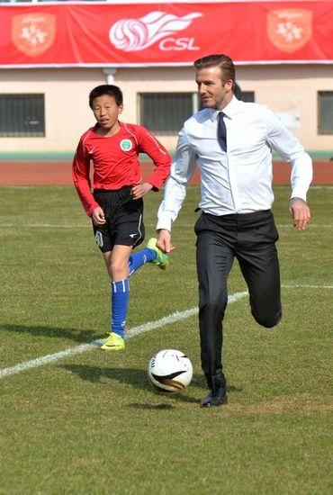 本網直擊小貝青島行:迷人笑容醉島城 本網直擊小貝青島行:迷人笑容醉島城